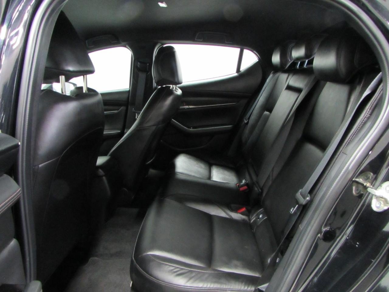 Used 2024 MAZDA MAZDA3 s FWD image 15