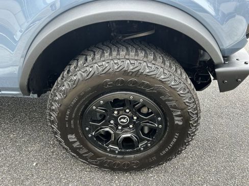 Used 2024 Ford Bronco Wildtrak image 13