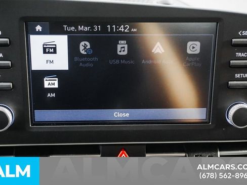 Used 2025 Hyundai Elantra SE image 34