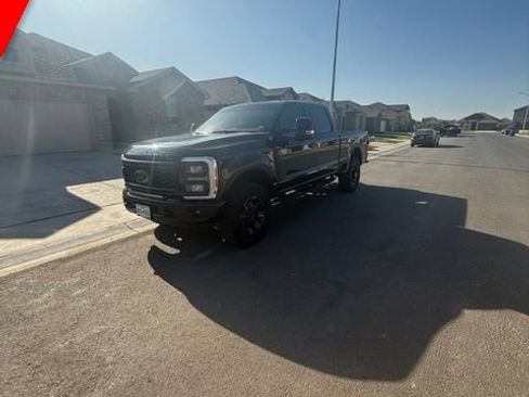 Used 2024 Ford F250 XLT w/ XLT Premium Package AWD/4WD image 7