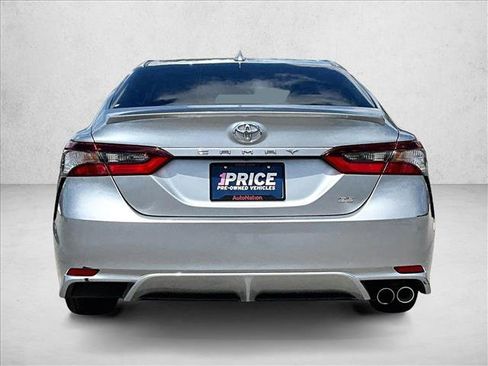 Used 2023 Toyota Camry SE FWD image 4