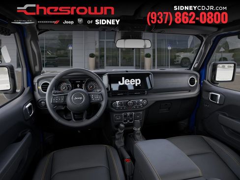 New 2025 Jeep Gladiator Sport AWD/4WD image 14