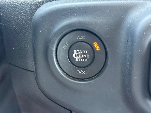 Used 2021 Jeep Wrangler Unlimited Sahara w/ LED Lighting Group AWD/4WD image 24