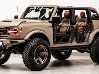 Used 2024 Ford Bronco Outer Banks w/ Sasquatch Package AWD/4WD video 1