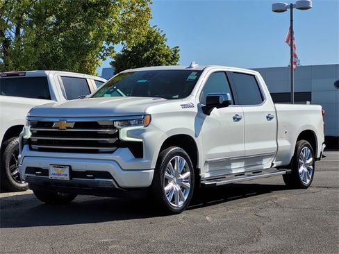 Used 2023 Chevrolet Silverado 1500 High Country w/ High Country Premium Package image 10