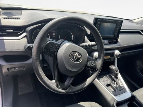 Used 2021 Toyota RAV4 XLE FWD image 47