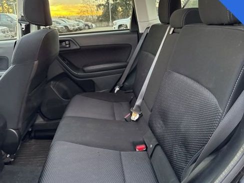 Used 2017 Subaru Forester 2.5i Premium w/ All-Weather Package image 9