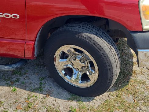 Used 2007 Dodge Ram 1500 Truck ST w/ SXT Group image 8