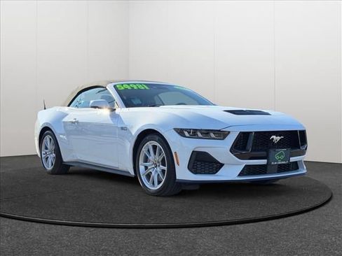 Used 2025 Ford Mustang GT Premium RWD image 5
