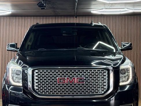 Used 2016 GMC Yukon Denali w/ Open Road Package AWD/4WD image 2