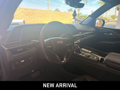 Used 2024 Cadillac Escalade Sport Platinum AWD/4WD image 6