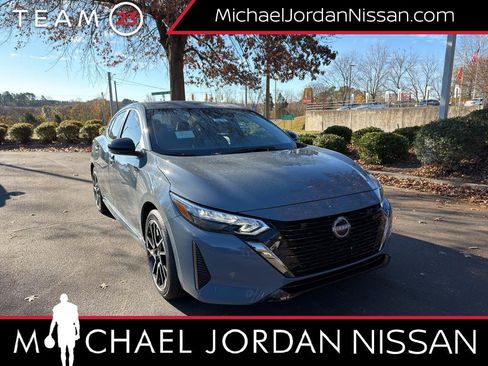 New 2025 Nissan Sentra SR image 1
