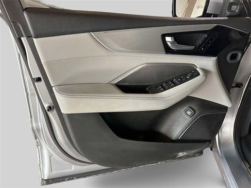 Certified 2024 Acura MDX SH-AWD w/ Technology Package image 12