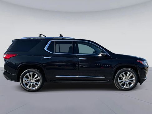 Used 2019 Chevrolet Traverse High Country w/ LPO, 'HIT The Road' Package image 2