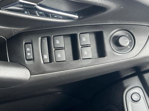 Certified 2022 Chevrolet Trax LT w/ LT Convenience Package image 22