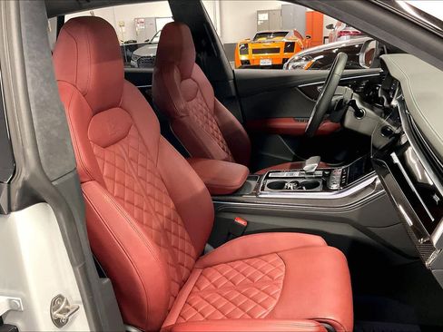 Used 2023 Audi SQ8 Prestige w/ Prestige Package image 10