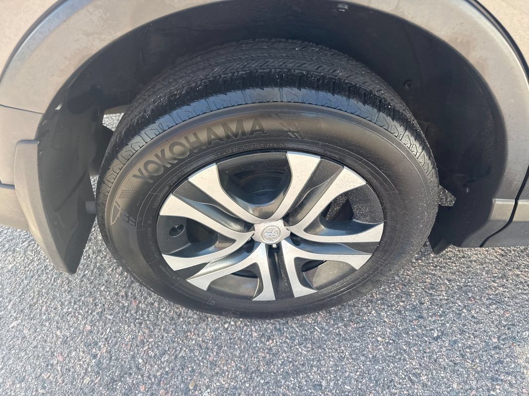 Used 2018 Toyota RAV4 LE w/ All Weather Liner Package AWD/4WD image 21
