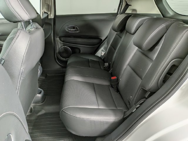 Used 2019 Honda HR-V Touring image 24