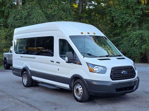 Used 2018 Ford Transit 350 XL image 10