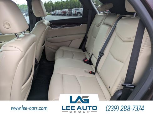Used 2017 Cadillac XT5 Premium Luxury FWD image 11