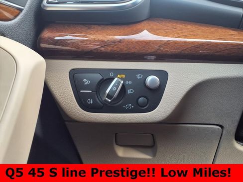 Used 2023 Audi Q5 2.0T Prestige w/ Prestige Package image 27