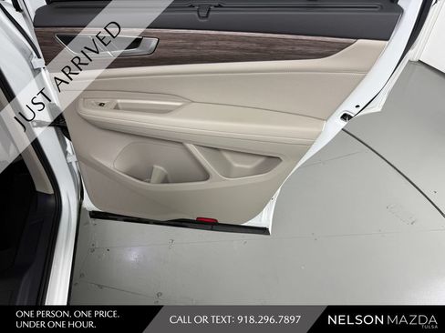 Used 2024 Volkswagen Atlas SEL Premium R-Line AWD/4WD image 46