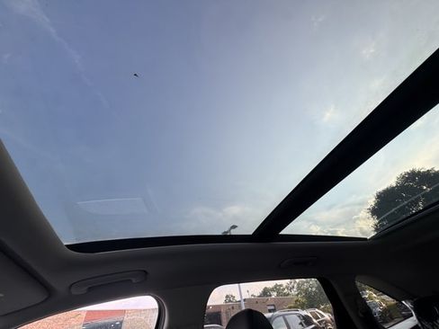 New 2026 Kia Sorento S w/ S Panoramic Sunroof Package FWD image 43