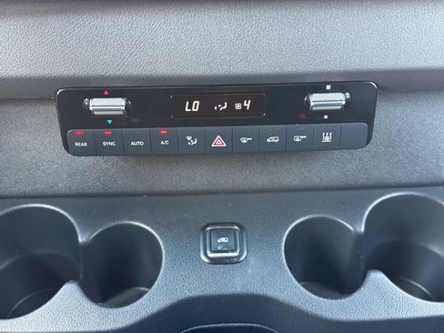 Used 2021 Mercedes-Benz Sprinter 2500 image 26