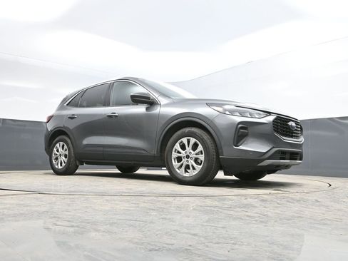 Used 2024 Ford Escape Active w/ Cold Weather Package image 30