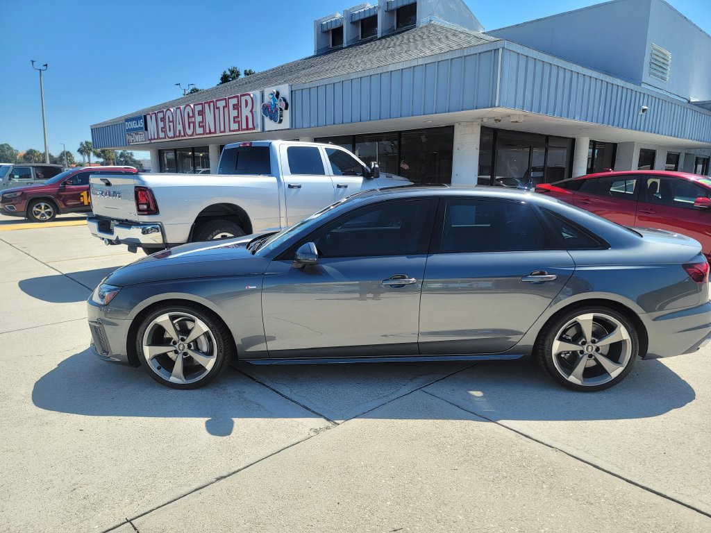 Used 2021 Audi A4 2.0T Premium Plus w/ Premium Plus Package AWD/4WD image 2