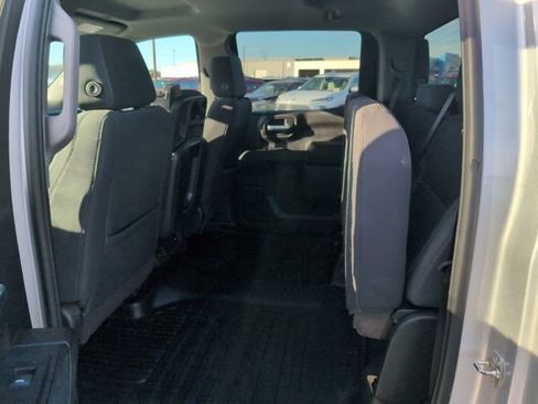 Used 2020 Chevrolet Silverado 1500 LT image 10