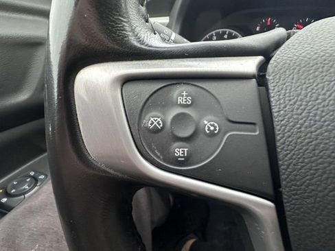 Used 2019 GMC Acadia SLE image 18