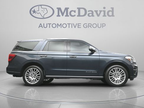 Used 2023 Ford Expedition Platinum RWD image 41