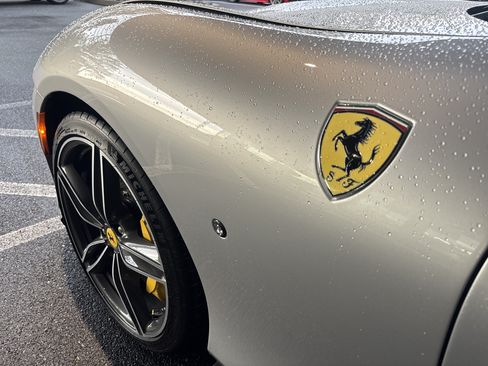 Used 2022 Ferrari Roma RWD image 26