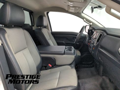 Used 2017 Nissan Titan S RWD image 21