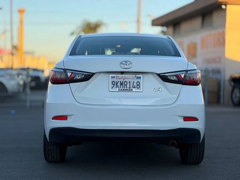 Used 2017 Toyota Yaris iA image 14