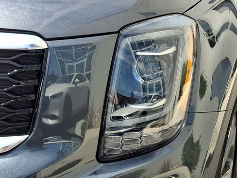 Used 2022 Kia Telluride S FWD image 9