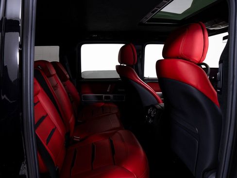 Used 2022 Mercedes-Benz G 63 AMG 4MATIC w/ AMG Night Package image 21