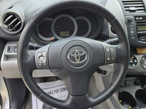 Used 2009 Toyota RAV4 Limited image 19