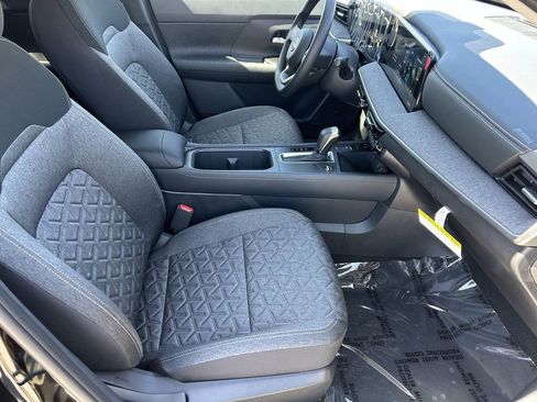 New 2026 Nissan Kicks SV w/ Charging Package image 9