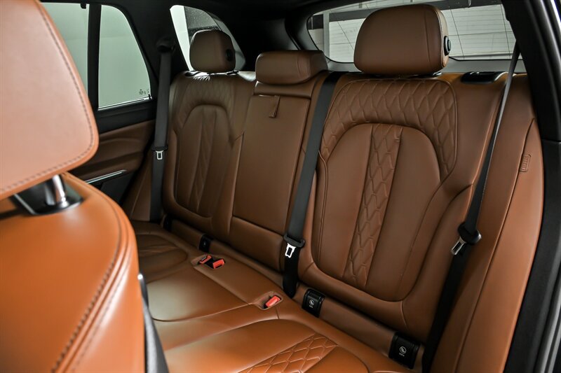 Used 2023 BMW X5 M50i w/ Executive Package AWD/4WD image 21