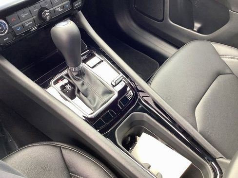 New 2026 Jeep Compass Limited image 18