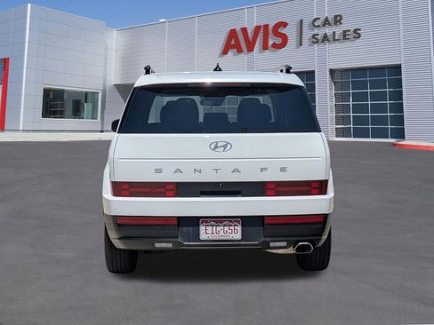 Used 2025 Hyundai Santa Fe SEL FWD image 7