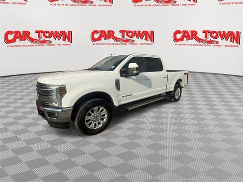 Used 2019 Ford F250 Lariat w/ Lariat Value Package image 4
