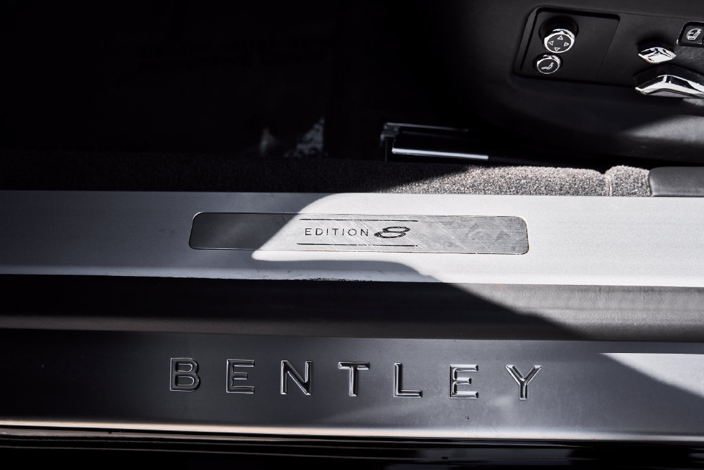 Used 2024 Bentley Flying Spur V8 AWD/4WD image 37