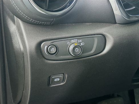 Used 2024 Chevrolet Blazer LT w/ Convenience Package image 17