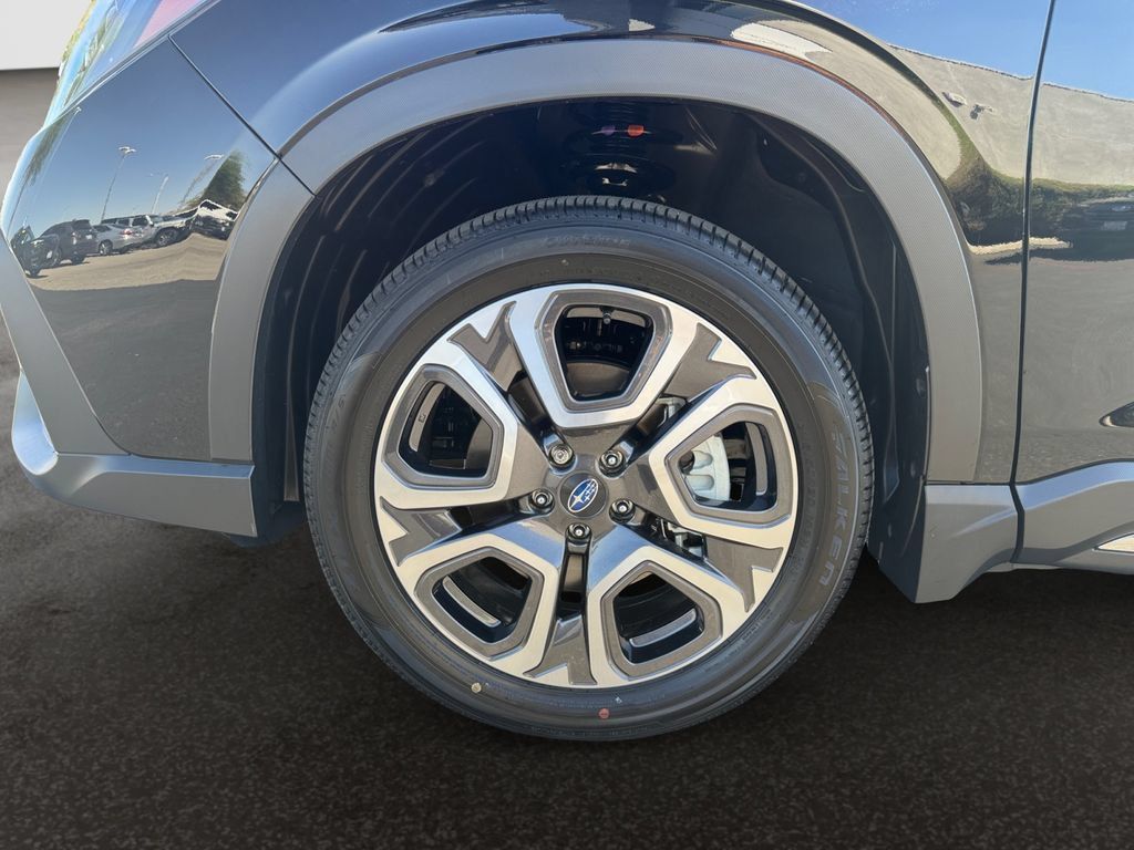 New 2026 Subaru Ascent Limited AWD/4WD image 9