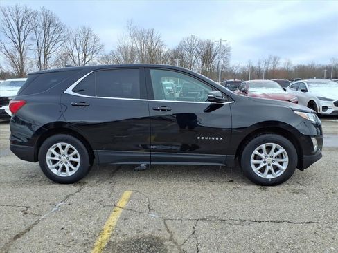 Used 2019 Chevrolet Equinox LT w/ Driver Convenience Package image 9