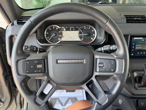 Used 2023 Land Rover Defender 110 X-Dynamic SE AWD/4WD image 22