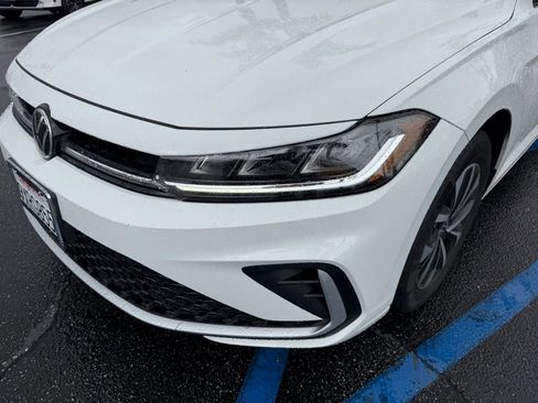 Used 2025 Volkswagen Jetta S image 4